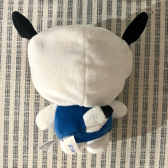 🎉 RARE 🎉 - Hello Kitty plushie dressed in Pochacco costume 5” - Picture 7 of 8